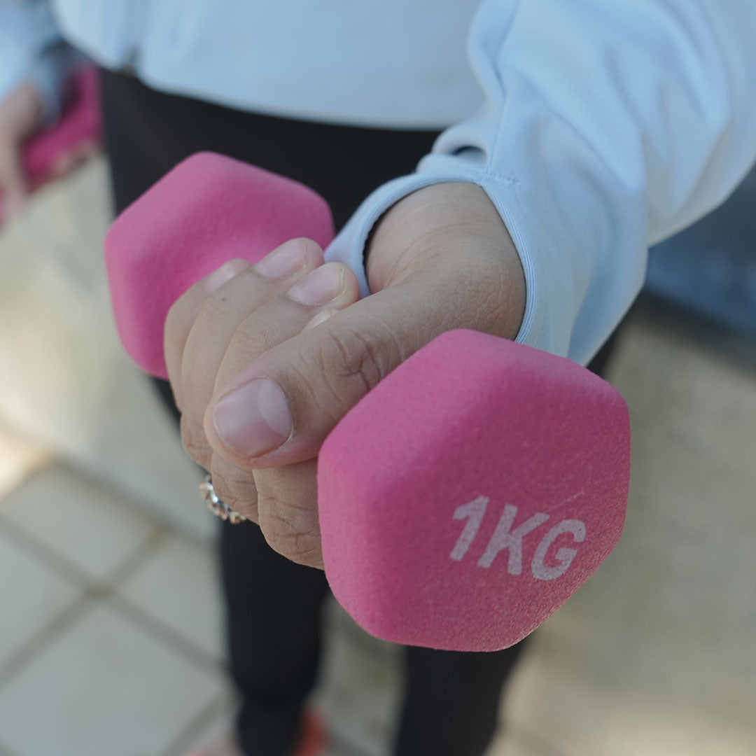 Pink 1 kg exercise dumbells for women (pair)